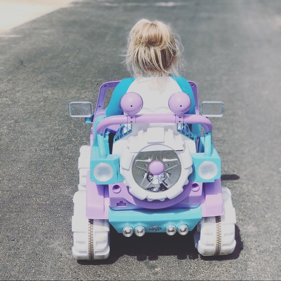 Meet your Posher, Stacy - Picture 6 of 13